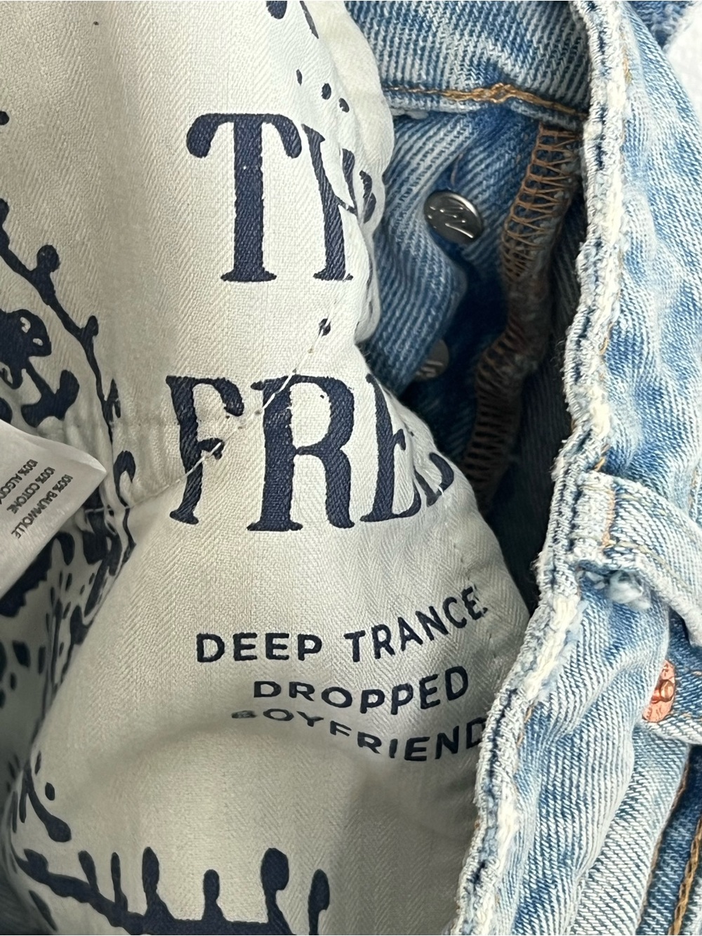 We The Free Deep Trance Dropped Boyfriend Jeans size 27 - Picture 13 of 13